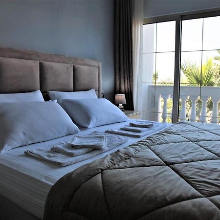 דורס Hotel Veliera מראה חיצוני תמונה