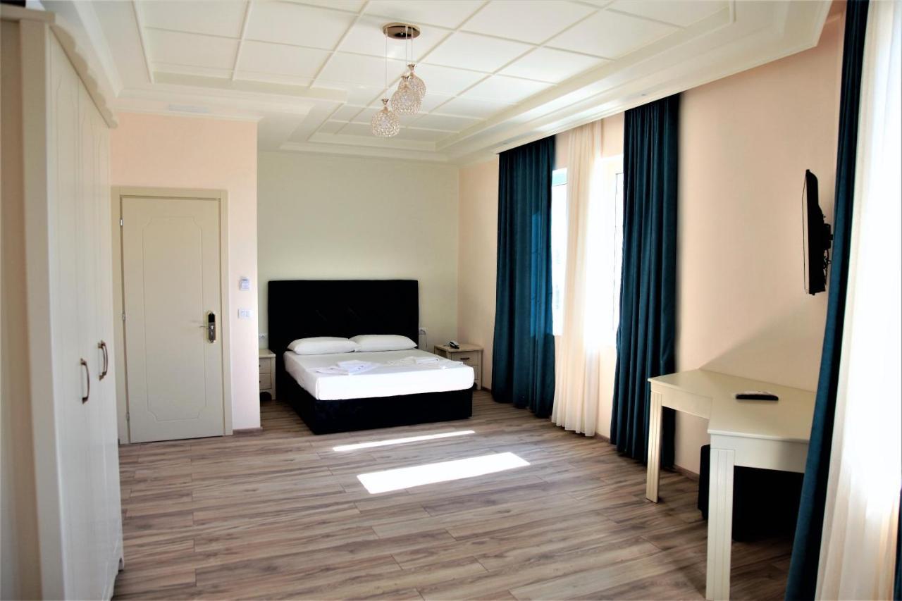 דורס Hotel Veliera מראה חיצוני תמונה